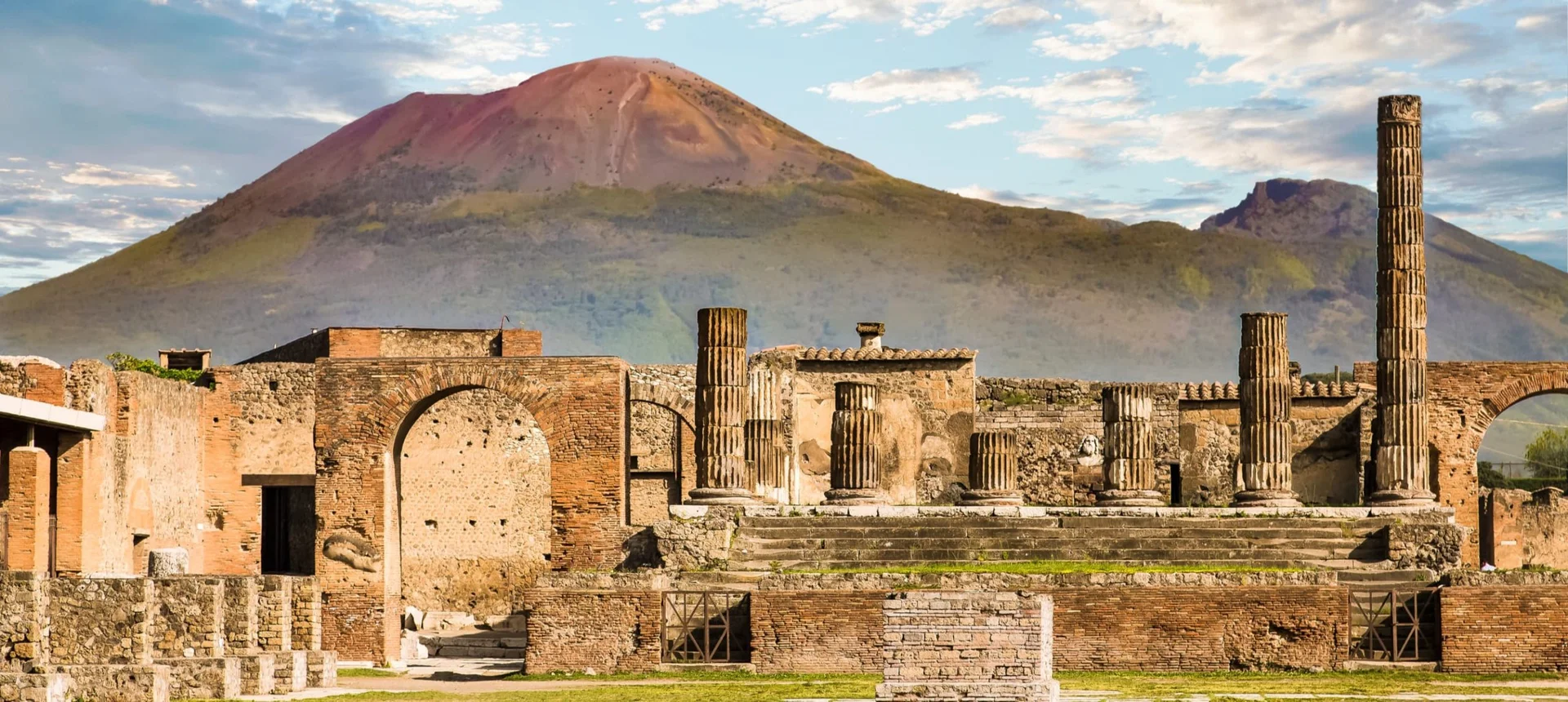 How to Go From Naples to Pompeii