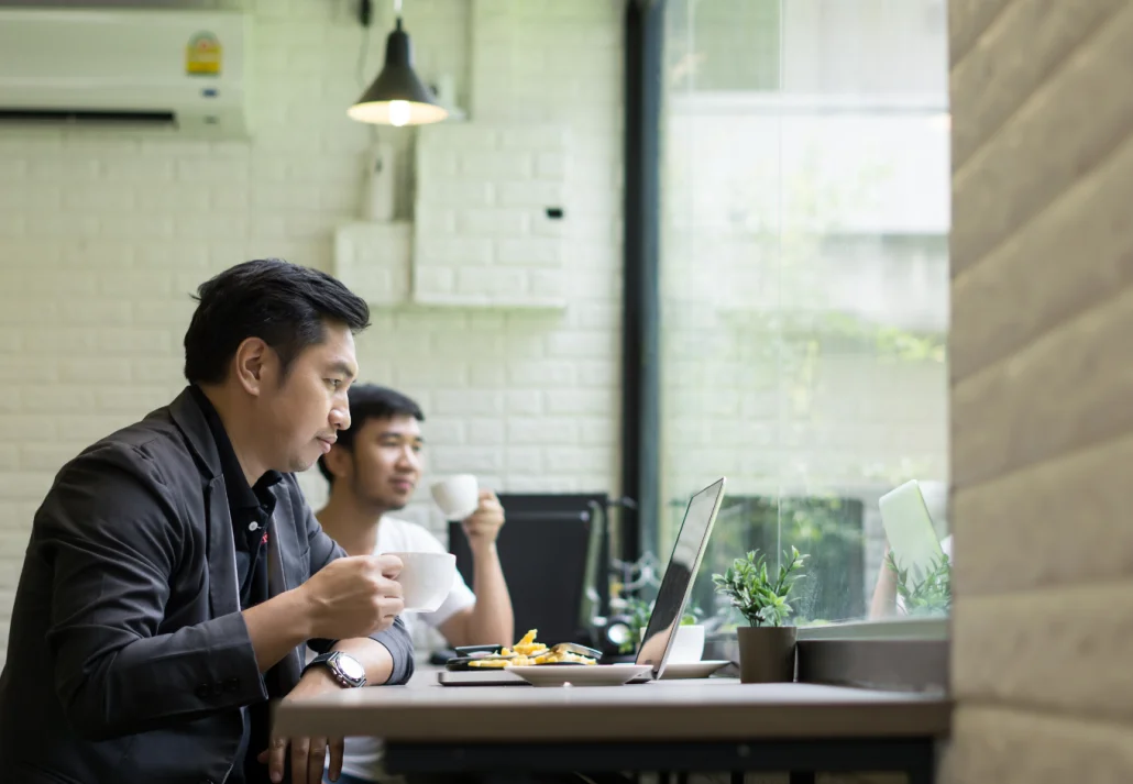 people-working-in-cafe-in-Nimman-Area