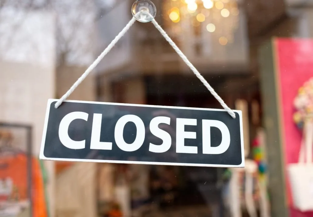 Travel scams - attraction is closed