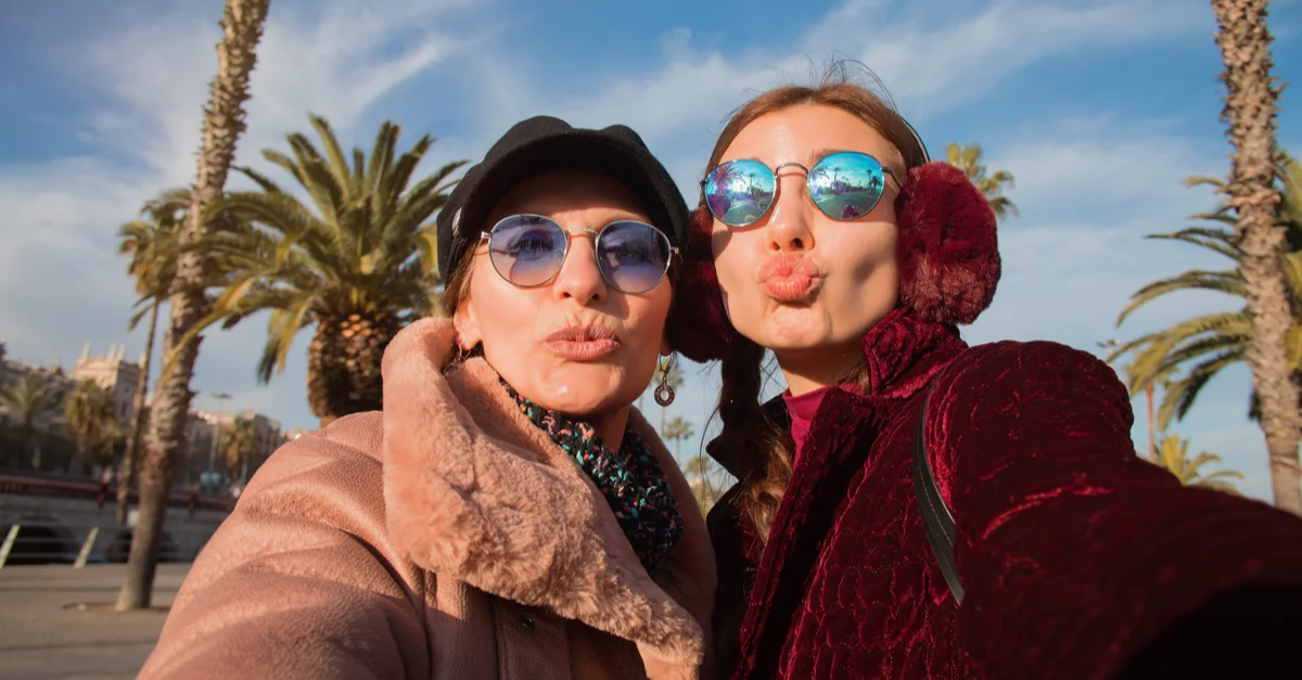 mother daughter travel