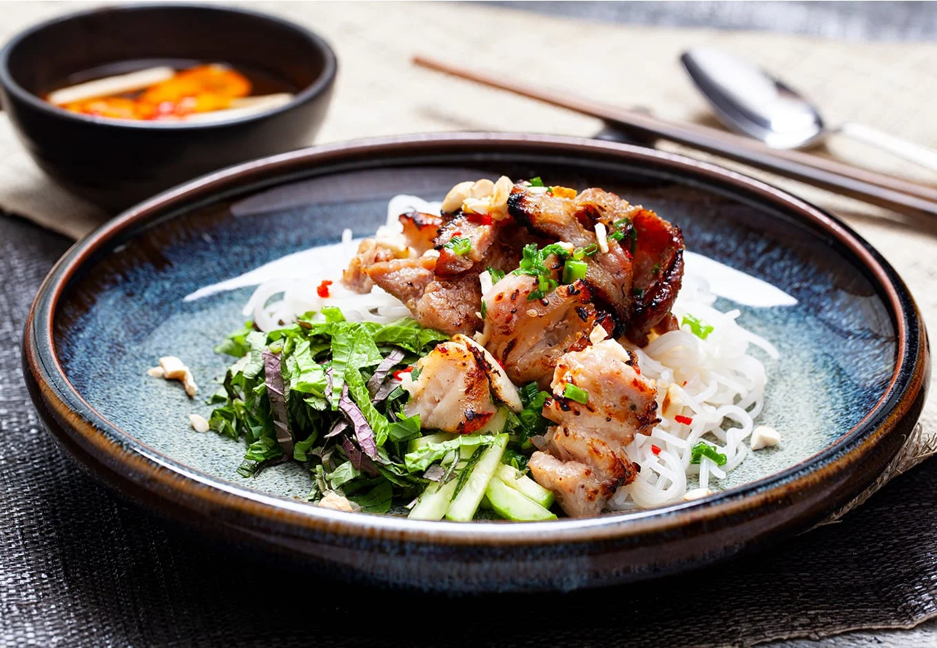 what to do in hanoi vietnam food