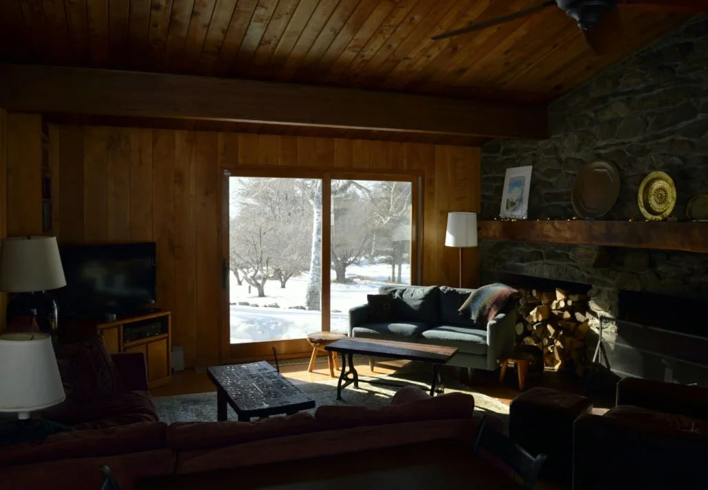 Tips for renting out your ski chalet - use warm, inviting colors