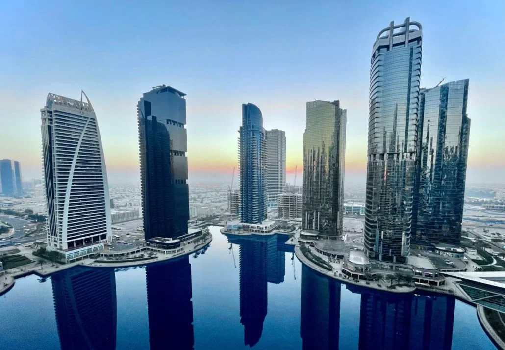 Dubai Neighborhoods - Jumeirah Lakes Towers