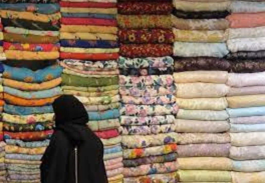 Local markets in Dubai - Satwa Fabric Market