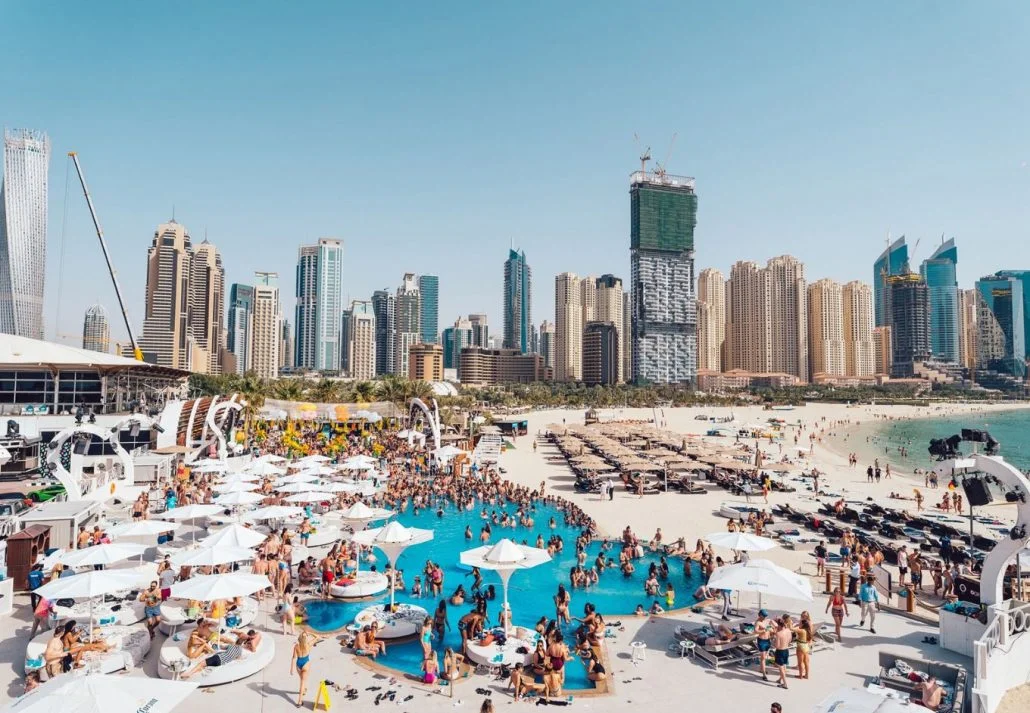 New Year's Eve In Dubai - Celebrate on the sand at Zero Gravity