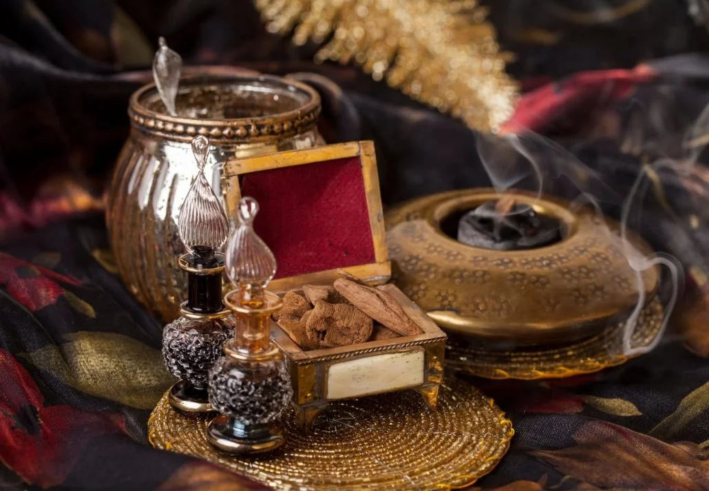 What to buy in Dubai - Oudh & Bakhoor