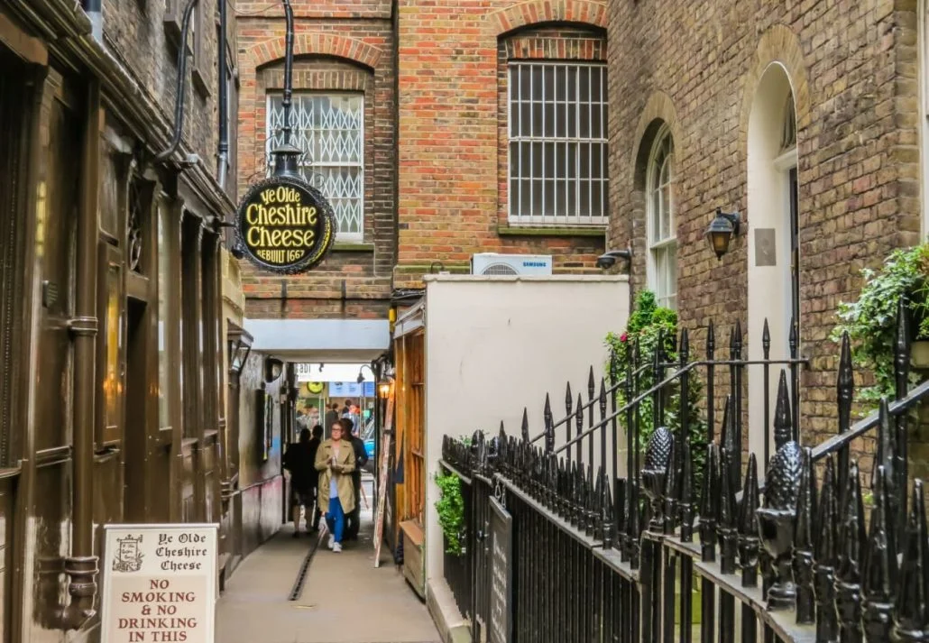 Best pubs in London - Ye Olde Cheshire Cheese, in London, UK.