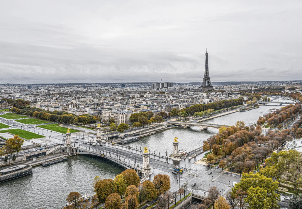 how to travel from london to Paris eiffel-tower-over-the-river-the-seine-and-the-alex
