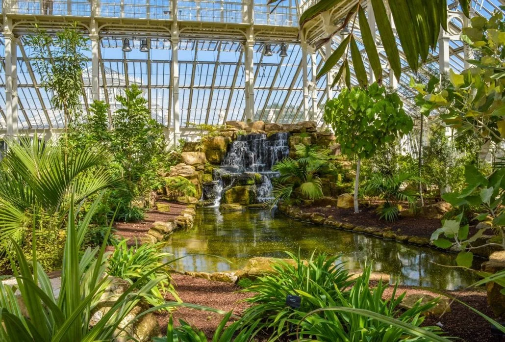 London Attractions - Kew Gardens, Temperate House, the largest Victorian glasshouse in the world