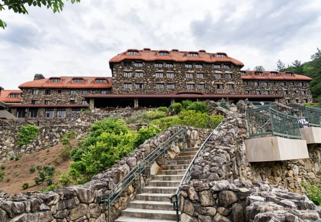 pet-friendly thanksgiving getaways in asheville